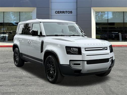 2025 Land Rover Defender 110 P300