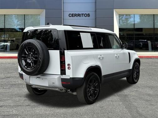 2025 Land Rover Defender 110 P300