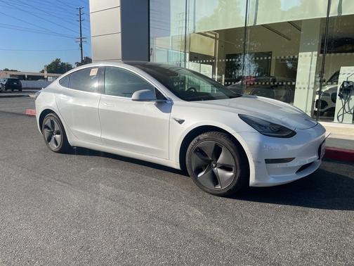 2020 Tesla Model 3 Standard Range Plus