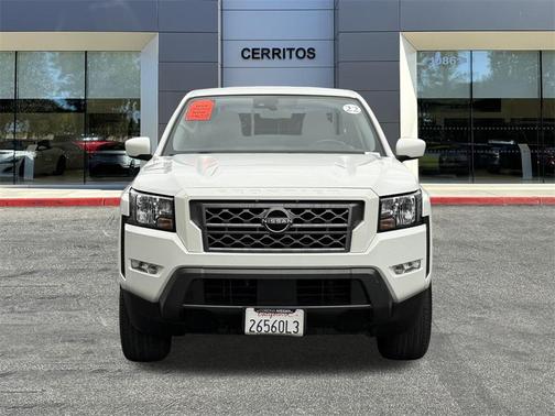 2022 Nissan Frontier SV