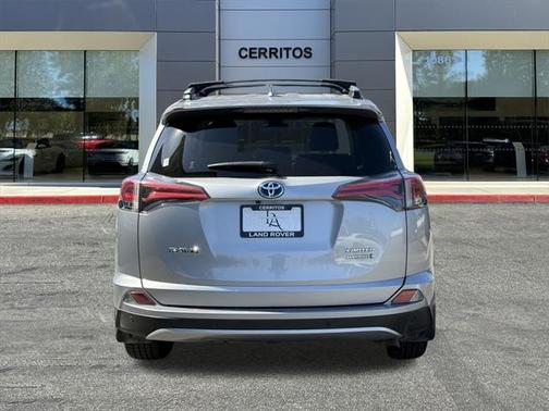2018 Toyota RAV4 Hybrid SE