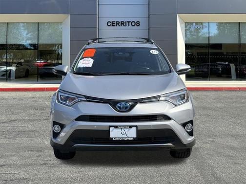 2018 Toyota RAV4 Hybrid SE