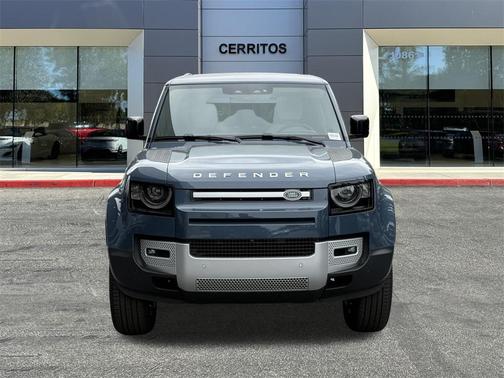 2025 Land Rover Defender 110 P400 S