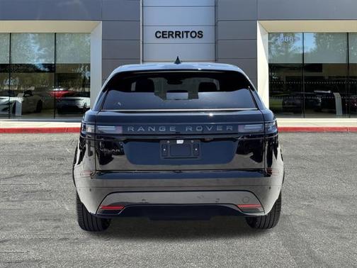 2026 Land Rover Range Rover Velar P250 SE R-Dynamic