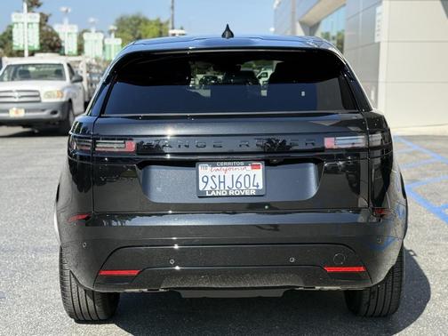2025 Land Rover Range Rover Velar P250 SE R-Dynamic