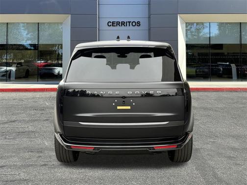 2025 Land Rover Range Rover P530 SE