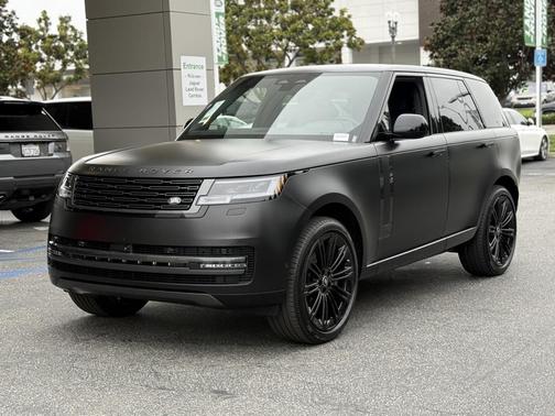 2025 Land Rover Range Rover P530 SE