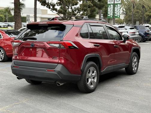 2023 Toyota RAV4 Hybrid XLE