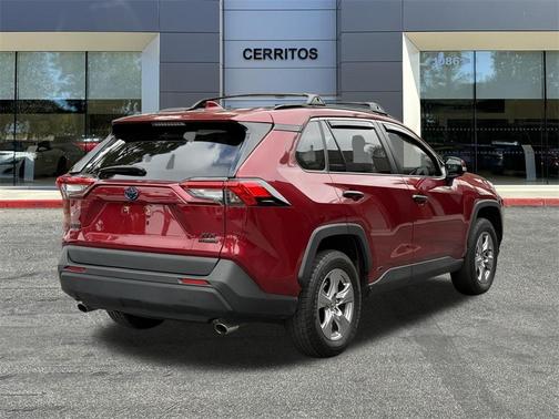 2023 Toyota RAV4 Hybrid XLE