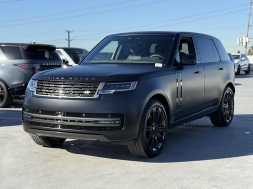 2025 Land Rover Range Rover P400 SE 7 Seat