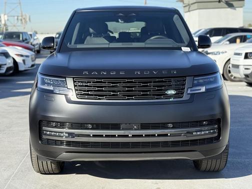 2025 Land Rover Range Rover P400 SE 7 Seat
