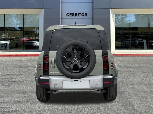 2025 Land Rover Defender 110 P400 S