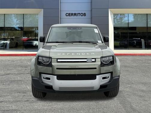 2025 Land Rover Defender 110 P400 S