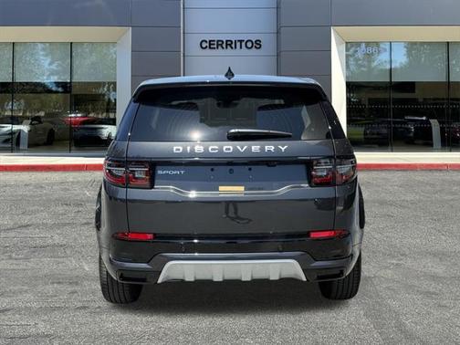 2025 Land Rover Discovery Sport S