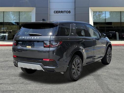 2025 Land Rover Discovery Sport S