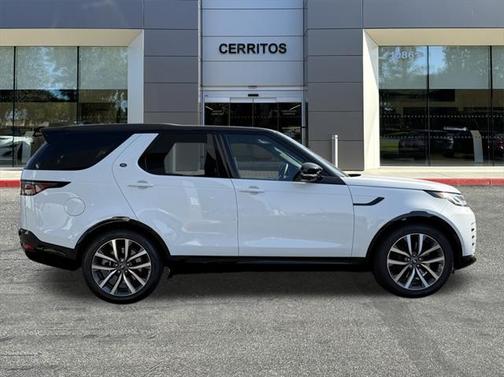 2025 Land Rover Discovery P360 Dynamic SE