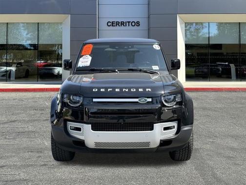2024 Land Rover Defender 110 P500 SE