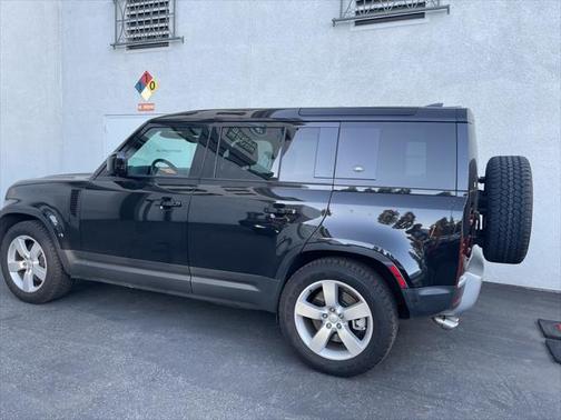 2024 Land Rover Defender 110 P500 SE