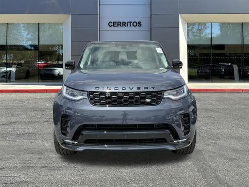 2025 Land Rover Discovery P360 Dynamic SE