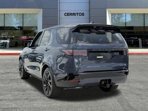 2025 Land Rover Discovery P360 Dynamic SE