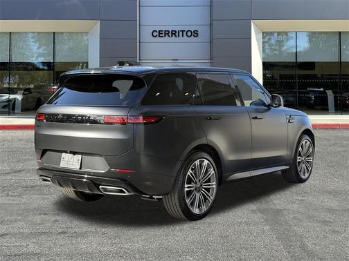 2025 Land Rover Range Rover Sport SE