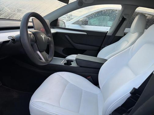 2024 Tesla Model Y Long Range Dual Motor All-Wheel Drive