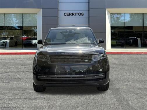 2025 Land Rover Range Rover P400 SE