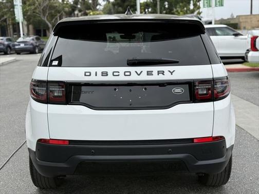 2022 Land Rover Discovery Sport S