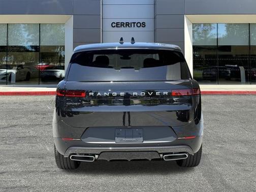 2025 Land Rover Range Rover Sport SE