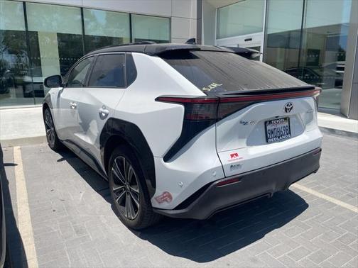 2024 Toyota bZ4X Limited
