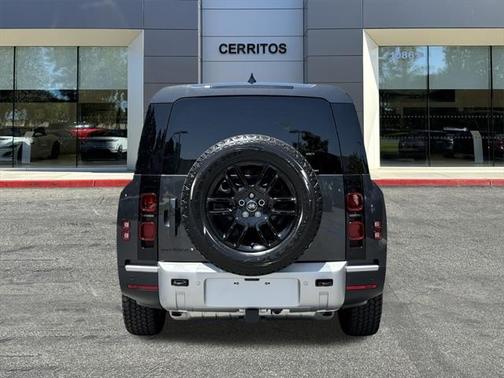 2025 Land Rover Defender 130 P300 S