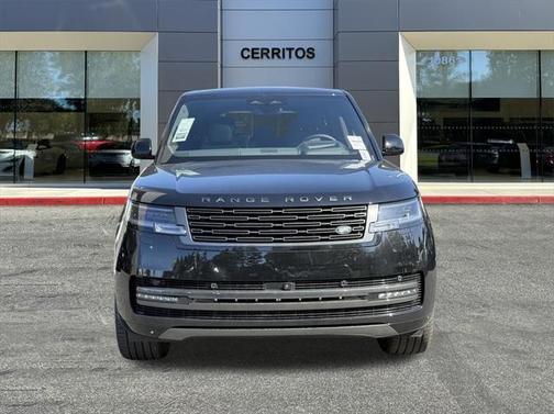 2025 Land Rover Range Rover P530 SE 7 Seat