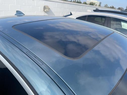 2021 BMW 330 330i