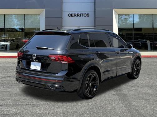 2023 Volkswagen Tiguan 2.0T SE R-Line Black