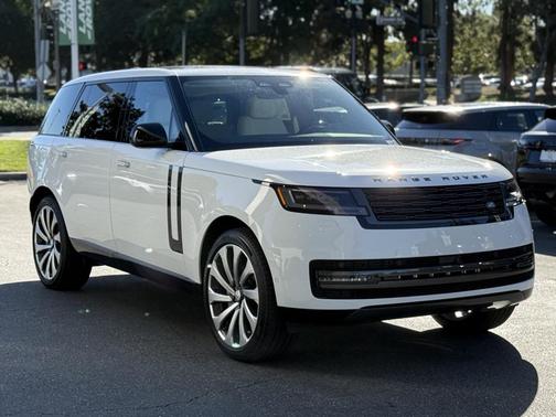 2025 Land Rover Range Rover P400 SE 7 Seat