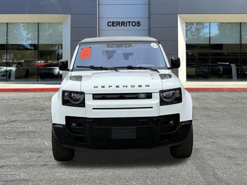 2023 Land Rover Defender 130 X-Dynamic SE