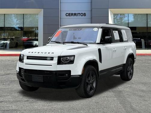 2023 Land Rover Defender 130 X-Dynamic SE