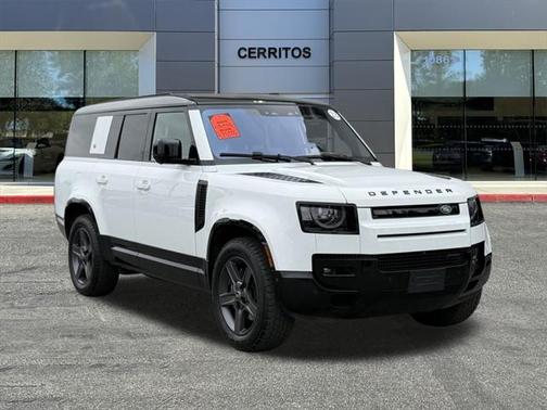 2023 Land Rover Defender 130 X-Dynamic SE