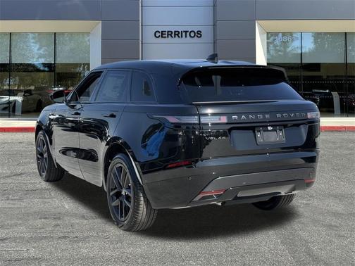 2026 Land Rover Range Rover Velar P250 SE R-Dynamic