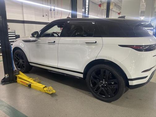 2024 Land Rover Range Rover Evoque Dynamic SE