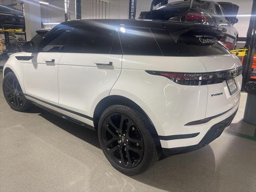 2024 Land Rover Range Rover Evoque Dynamic SE