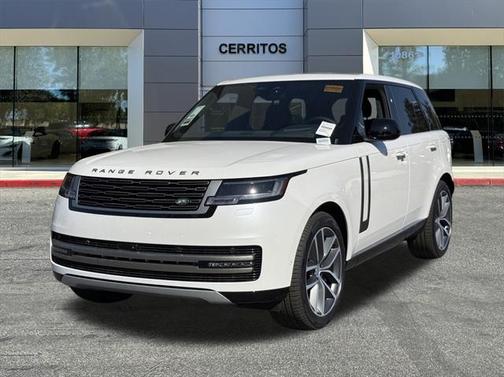 2025 Land Rover Range Rover P550e SE