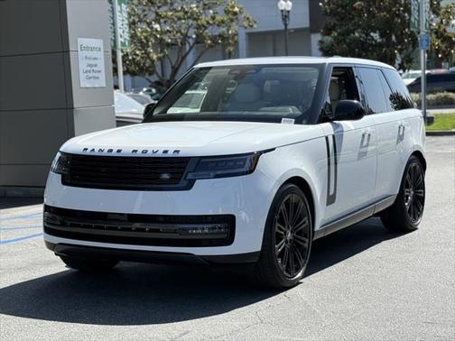 2025 Land Rover Range Rover P530 SE