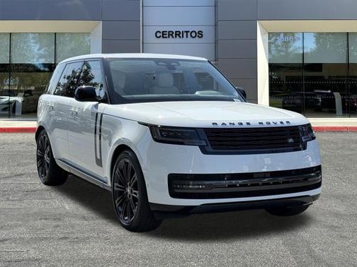 2025 Land Rover Range Rover P530 SE