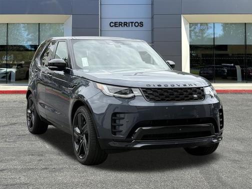 2024 Land Rover Discovery P300 Dynamic SE