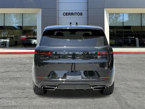 2025 Land Rover Range Rover Sport SE