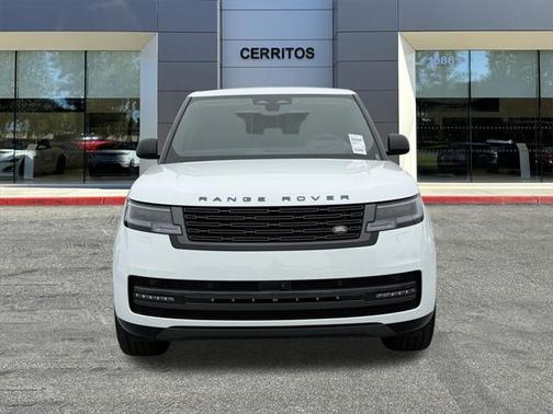 2025 Land Rover Range Rover P400 SE