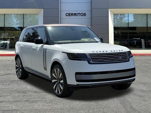 2025 Land Rover Range Rover P615 SV