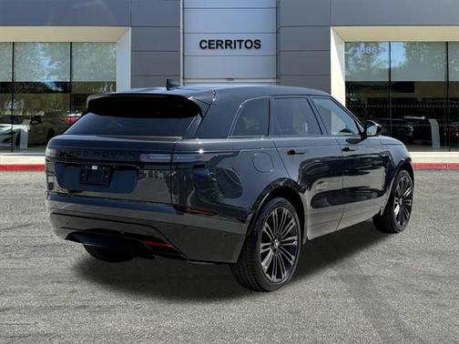 2026 Land Rover Range Rover Velar P250 SE R-Dynamic