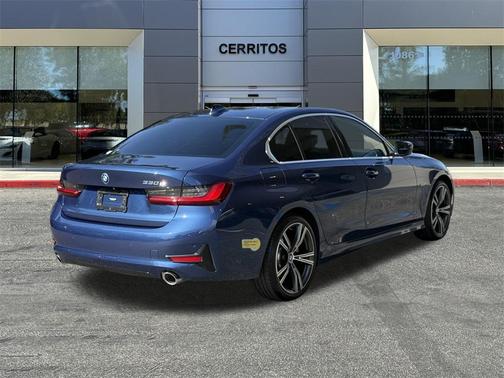 2022 BMW 330e Base
